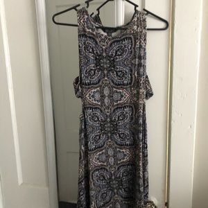 EUC forever 21 dress with side cut outs